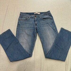 Levi’s 518 Straight Jeans